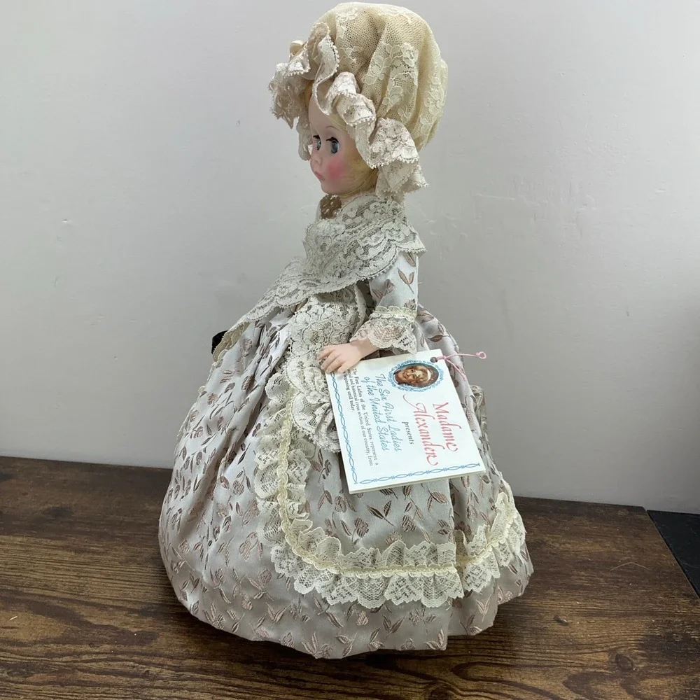 1976 Madame Alexander Martha Washington 1501 First Ladies Series Doll With Box